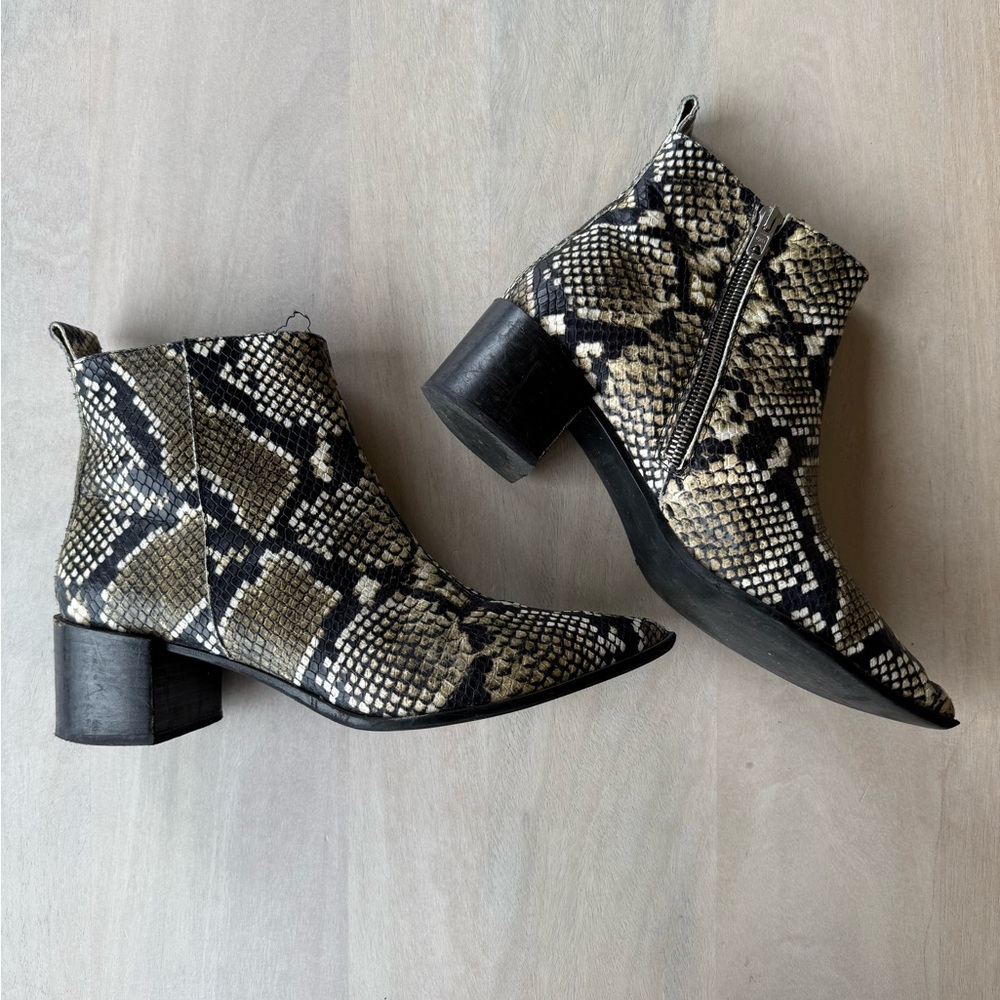 Everlane Alligator Boots